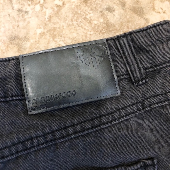 JunkFood Def Leopard denim mini skirt - Picture 4 of 5